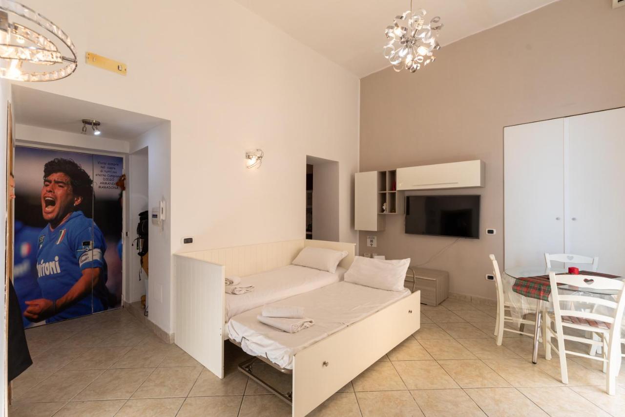 Apartment With Sea View With 2 Lifts Above Montesanto! Neapel Exterior foto
