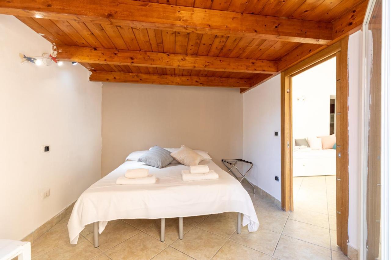 Apartment With Sea View With 2 Lifts Above Montesanto! Neapel Exterior foto