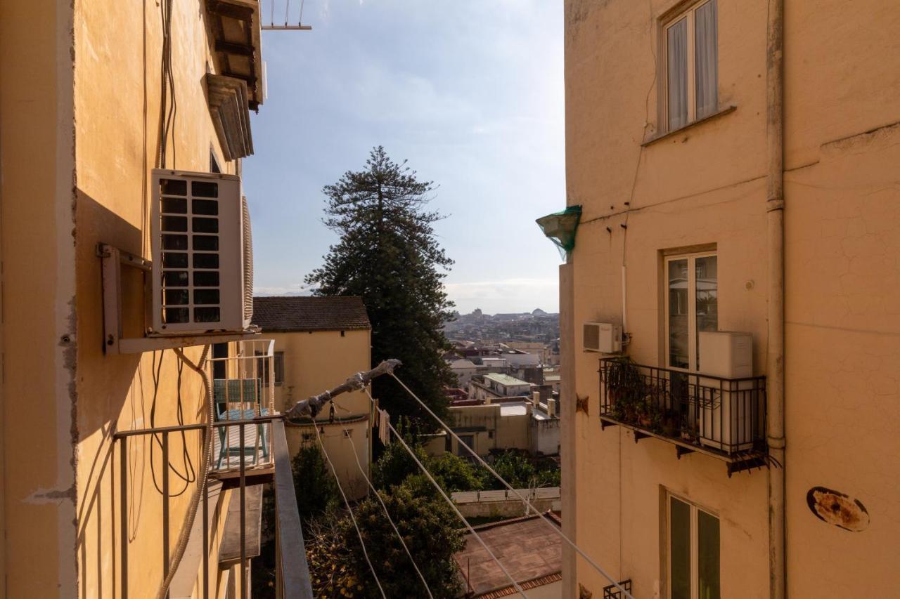 Apartment With Sea View With 2 Lifts Above Montesanto! Neapel Exterior foto