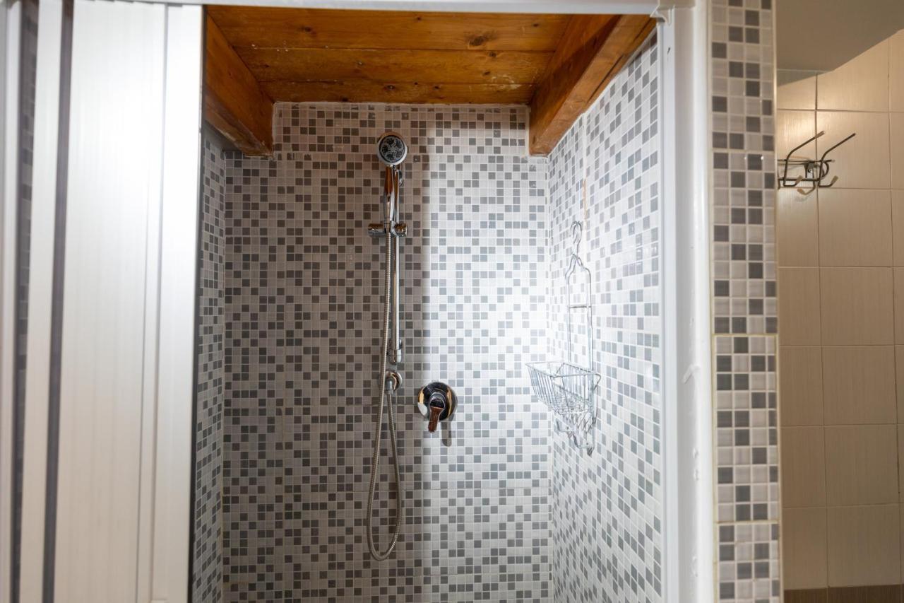 Apartment With Sea View With 2 Lifts Above Montesanto! Neapel Exterior foto